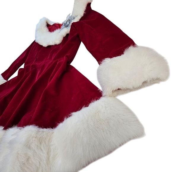 Vintage Rubies Christmas Ms Santa Clause Red Velvet Off Shoulder White Fur Dress - Picture 7 of 17